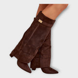 Stylové vysoké boty s elegantním designem