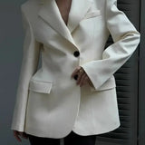 Élodie Grace – Dokonalé sako