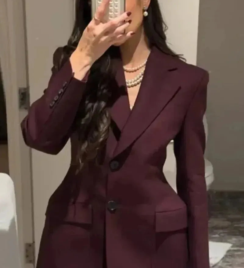 Élodie Grace – Dokonalé sako