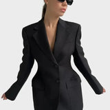 Élodie Grace – Dokonalé sako