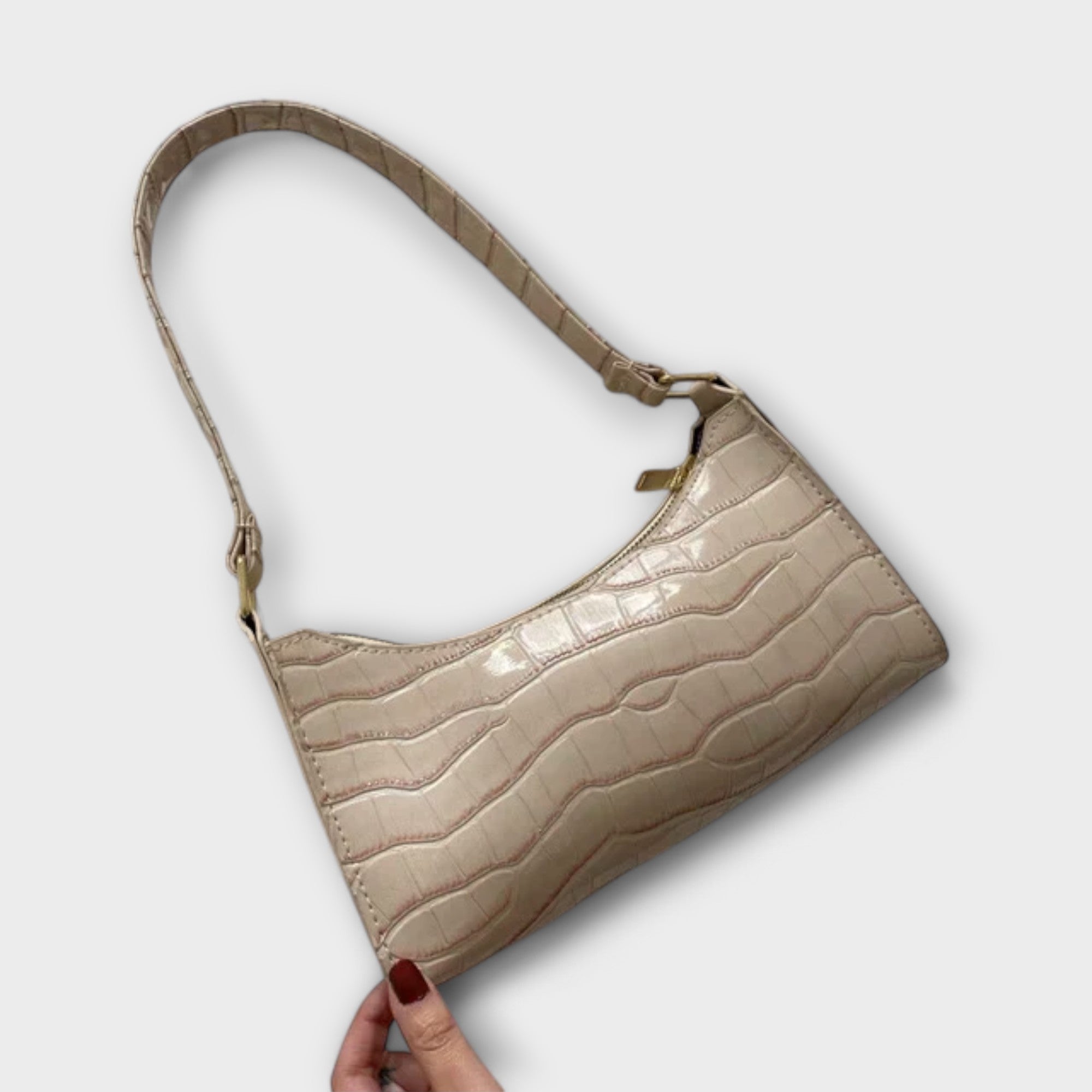 Oona Borsa