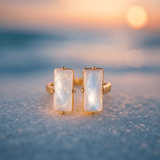 Anello d'oro con pietra di luna