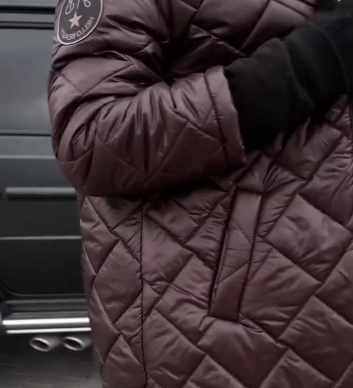 Bogna | Elegantní prošívaná péřová bunda s kapucí